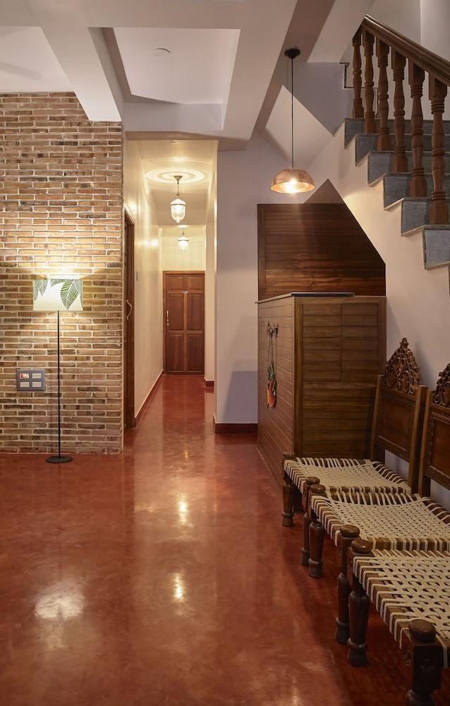 Villa Krish Puducherry Eksteriør billede